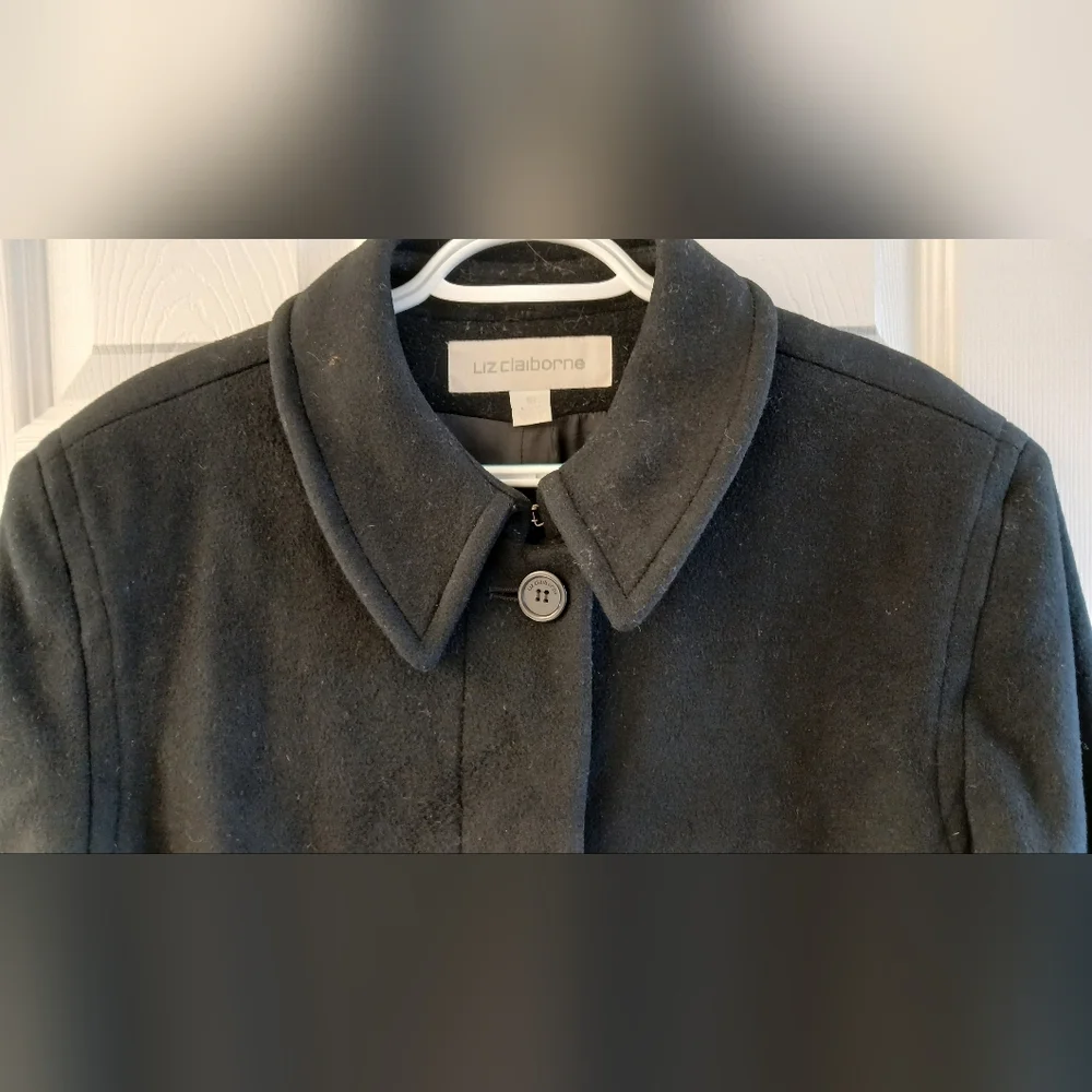 Liz Claiborne Black 100% Wool Coat – Size 18 – Classic Mid‑Length Hidden‑Placket